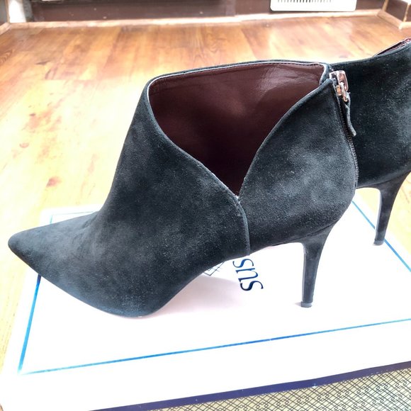 Enzo Angiolini Black Suede Bootie Ankle Boot Black - Picture 2 of 12